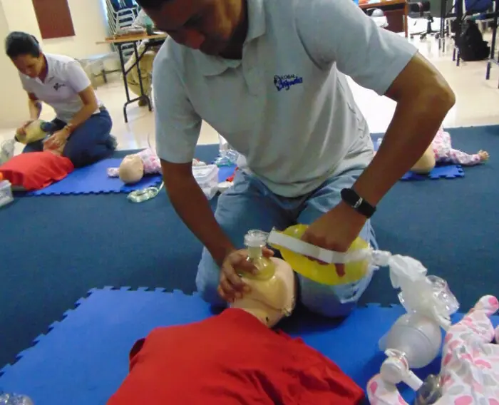 Entrenamiento SAR: urgencias médicas 24 horas en Panamá